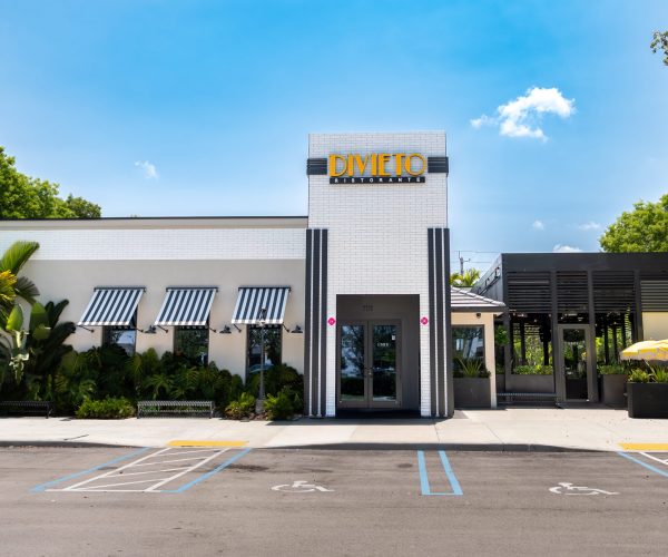 Divieto Coral Springs 1